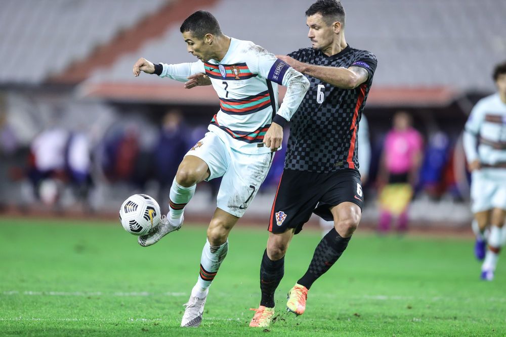 葡萄牙在比赛中战胜塞尔维亚,取得了一场胜利 葡萄牙在比赛中战胜塞尔维亚,取得了一场胜利